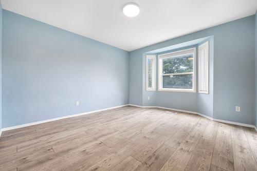 6-1120 Guisachan Road, Kelowna, BC - Indoor Photo Showing Other Room