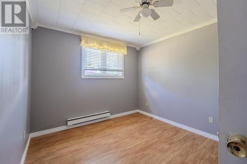 20 Eastmeadows Avenue, St. John'S, NL - Indoor Photo Showing Other Room