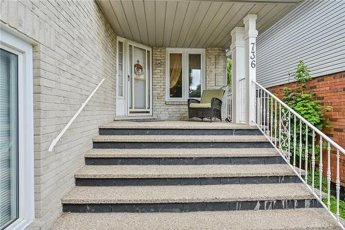 736 Templemead Drive, Hamilton, ON - Outdoor With Deck Patio Veranda