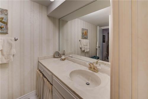 222 Jackson Street W|Unit #206, Hamilton, ON - Indoor Photo Showing Bathroom