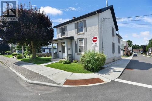 22 James Street E, Brockville, ON - Outdoor With Facade