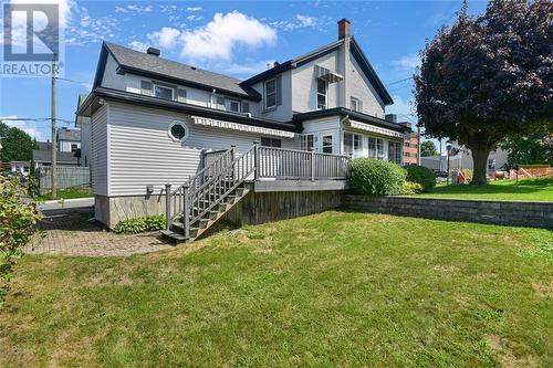 22 James Street E, Brockville, ON - Outdoor