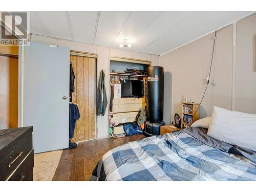 6896 Watson  E Drive, Kamloops, BC - Indoor Photo Showing Bedroom