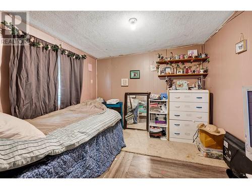 6896 Watson  E Drive, Kamloops, BC - Indoor Photo Showing Bedroom