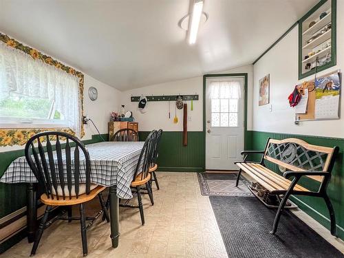 336 Veterans-Assinaboine Street W, Oak Lake, MB - Indoor Photo Showing Dining Room