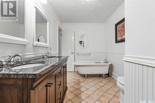 47 Empress Drive, Regina, SK - Indoor Photo Showing Bathroom