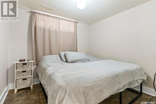 47 Empress Drive, Regina, SK - Indoor Photo Showing Bedroom