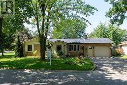 14 GLENBURNIE CRESCENT  London, ON N5X 2A2