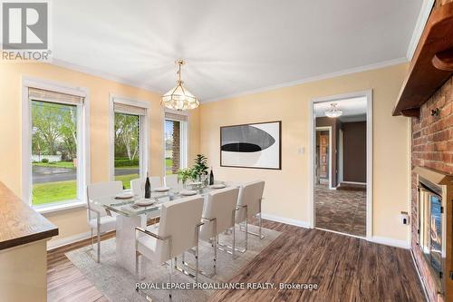 31 Dorthy Drive, Quinte West, ON - Indoor Photo Showing Dining Room