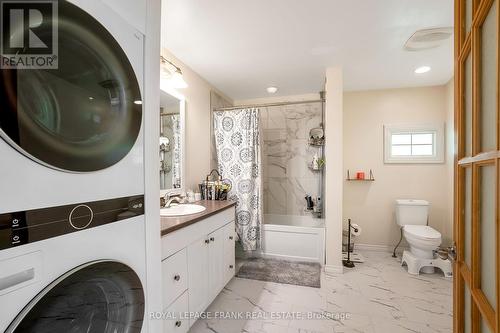 69 Hopkins Line, Kawartha Lakes (Bobcaygeon), ON - Indoor Photo Showing Bathroom