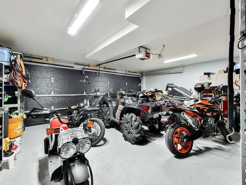 Garage - 557 Rue Des Charmettes, Blainville, QC 