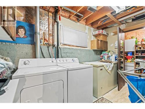 5620 South Vernon Bay, Vernon, BC - Indoor Photo Showing Laundry Room