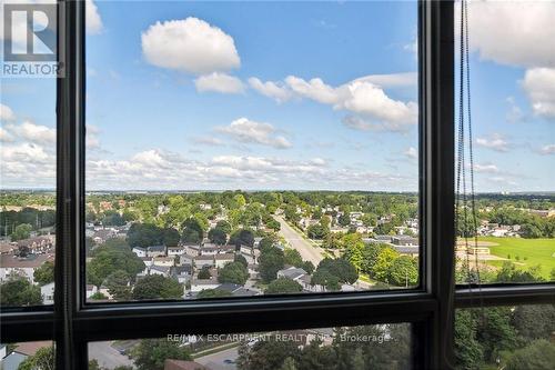 1601 - 26 Hanover Road, Brampton, ON - Indoor Photo Showing Other Room