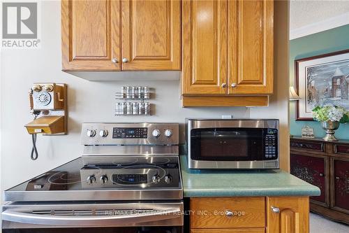 1601 - 26 Hanover Road, Brampton, ON - Indoor Photo Showing Kitchen