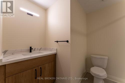 505 - 11 Robert Street, Hamilton (Beasley), ON - Indoor Photo Showing Bathroom