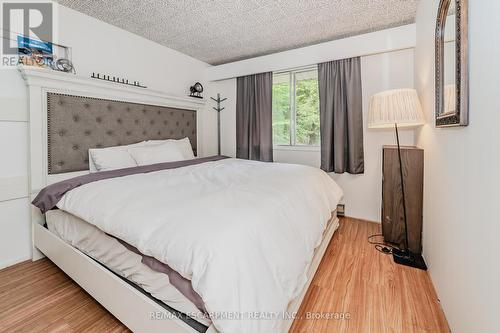 6 Darling Drive, Muskoka Lakes, ON - Indoor Photo Showing Bedroom