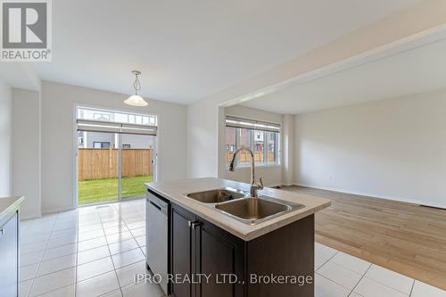 14 Whithorn Crescent W, Haldimand, ON - Indoor Photo Showing Kitchen With Double Sink