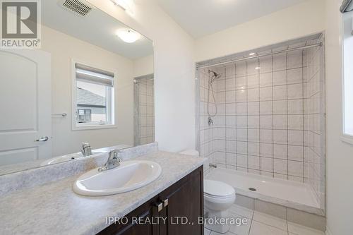 14 Whithorn Crescent W, Haldimand, ON - Indoor Photo Showing Bathroom