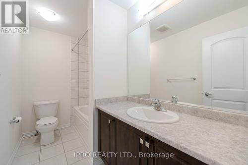 14 Whithorn Crescent W, Haldimand, ON - Indoor Photo Showing Bathroom