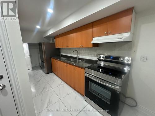 344 Edenbrook Hill Drive, Brampton, ON - Indoor Photo Showing Kitchen With Double Sink