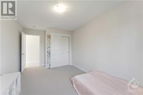 501 Paakanaak Avenue, Ottawa, ON - Indoor Photo Showing Other Room