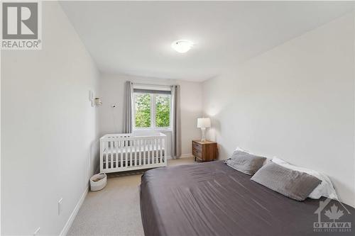 501 Paakanaak Avenue, Ottawa, ON - Indoor Photo Showing Bedroom