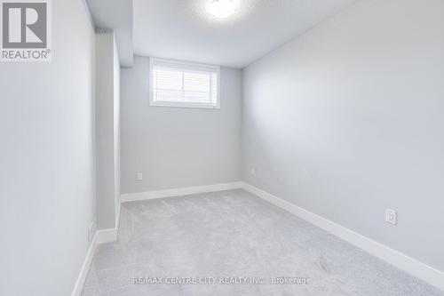 2284 Evans Boulevard, London, ON - Indoor Photo Showing Other Room