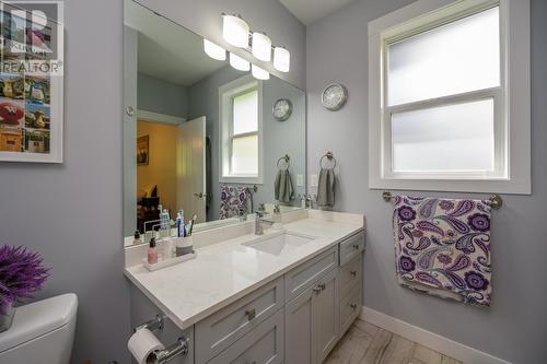 4777 Parkside Drive, Prince George, BC - Indoor Photo Showing Bathroom