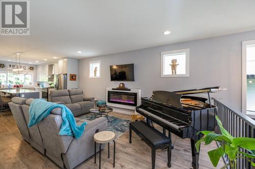 4777 Parkside Drive, Prince George, BC - Indoor Photo Showing Living Room With Fireplace