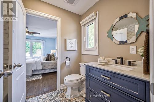 6 Lailey Crescent, Toronto (Willowdale East), ON - Indoor Photo Showing Bathroom