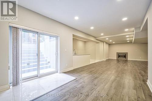 6 Lailey Crescent, Toronto (Willowdale East), ON - Indoor Photo Showing Other Room