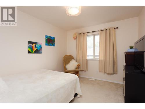 897 Westview Way, Kelowna, BC - Indoor Photo Showing Bedroom