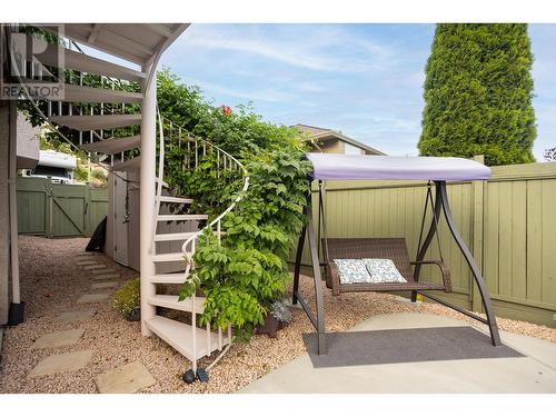 897 Westview Way, Kelowna, BC - Outdoor