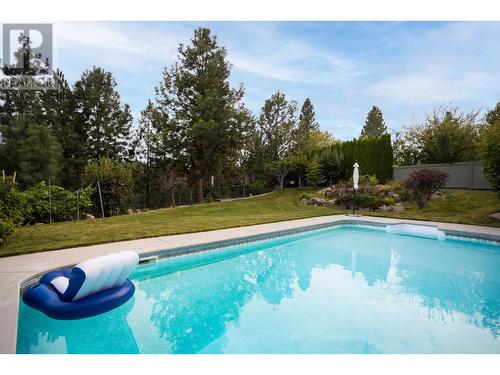 897 Westview Way, Kelowna, BC - Outdoor With In Ground Pool With Backyard