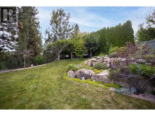 897 Westview Way, Kelowna, BC - Outdoor