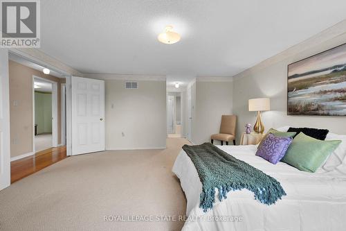 736 Templemead Drive, Hamilton (Templemead), ON - Indoor Photo Showing Bedroom