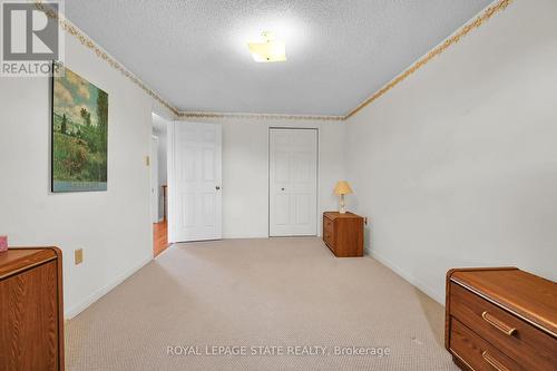 736 Templemead Drive, Hamilton (Templemead), ON - Indoor Photo Showing Other Room