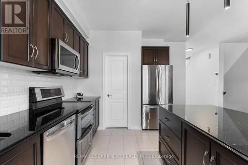 10 - 215 Dundas Street E, Hamilton (Waterdown), ON - Indoor Photo Showing Kitchen With Stainless Steel Kitchen