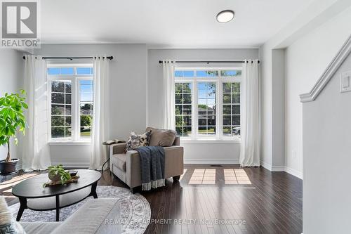 10 - 215 Dundas Street E, Hamilton (Waterdown), ON - Indoor Photo Showing Living Room