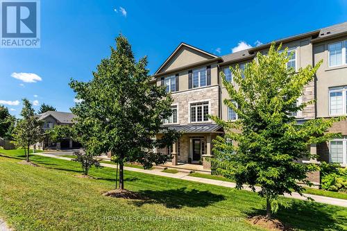 10 - 215 Dundas Street E, Hamilton (Waterdown), ON - Outdoor