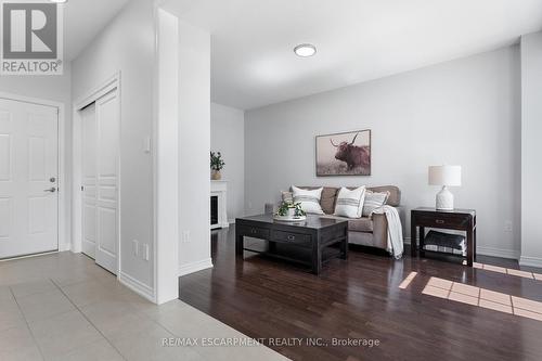 10 - 215 Dundas Street E, Hamilton (Waterdown), ON - Indoor Photo Showing Other Room