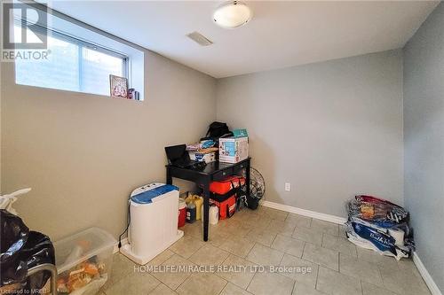 62 Riverdale Drive, Hamilton, ON - Indoor Photo Showing Other Room