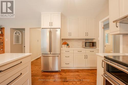 1225 Graham Road, Gravenhurst, ON - Indoor Photo Showing Kitchen