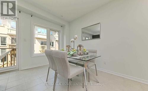 137 Borers Creek Crescent, Hamilton, ON - Indoor Photo Showing Dining Room