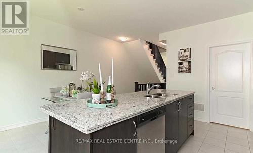 137 Borers Creek Crescent, Hamilton (Waterdown), ON - Indoor Photo Showing Kitchen With Double Sink