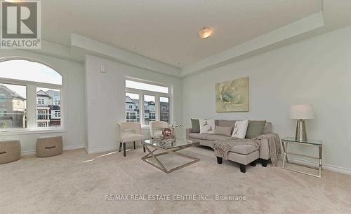 137 Borers Creek Crescent, Hamilton (Waterdown), ON - Indoor Photo Showing Living Room