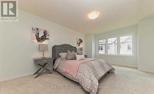 137 Borers Creek Crescent, Hamilton, ON - Indoor Photo Showing Bedroom