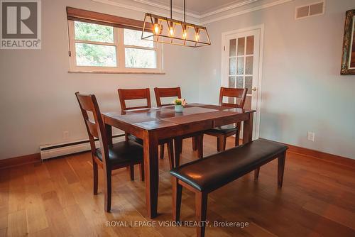 6159 Stevens Street, Niagara Falls, ON - Indoor Photo Showing Dining Room