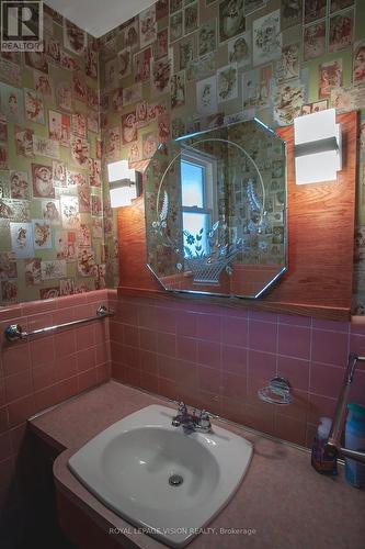 6159 Stevens Street, Niagara Falls, ON - Indoor Photo Showing Bathroom