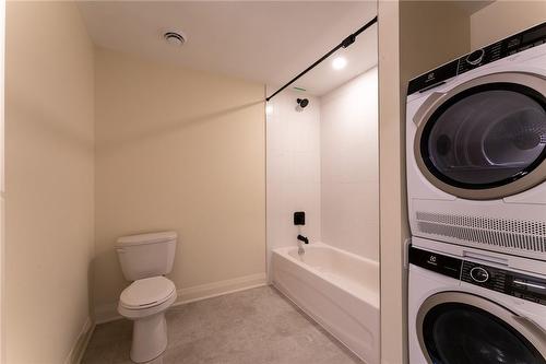 11 Robert Street|Unit #505, Hamilton, ON - Indoor Photo Showing Laundry Room